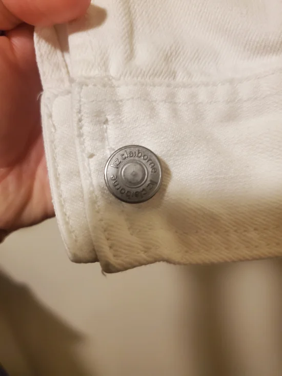 Liz Claiborne White Denim Jacket with Button-Front - Picture 11 of 12